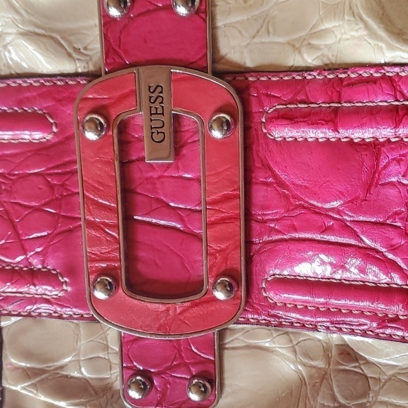 Guess Vintage Pink Rose Periwinkle 60's Chunky Shoulder Bag 12.5" wide - Picture 7 of 14